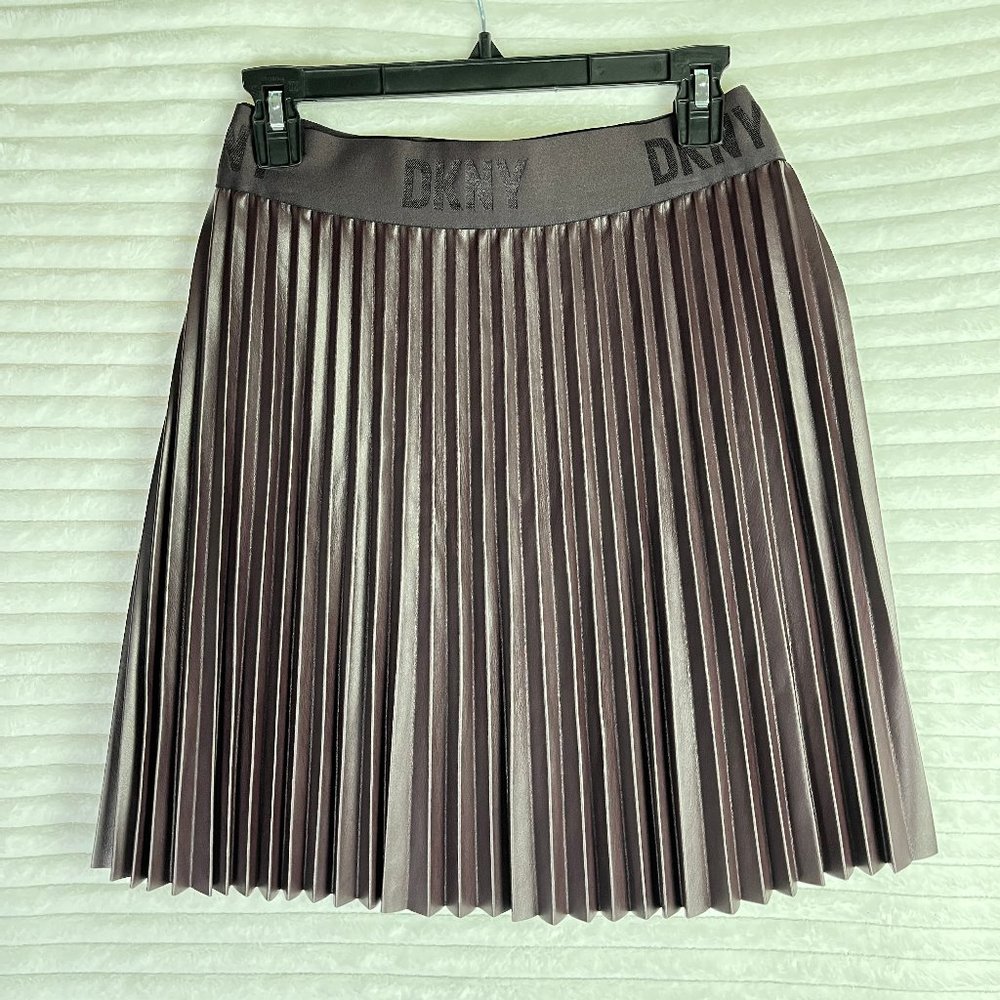 [DKNY] High Wiasted Pleated Vegan Leather Mini Skirt in Plum Purple  NWT